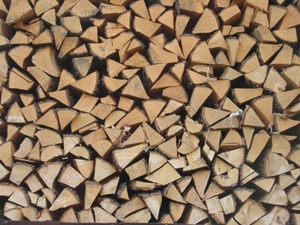 Продам колотые дрова грн.0