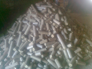 Топливные брикеты из соломы грн.1000