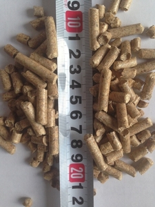 Древесные пеллеты из сосны грн.2000