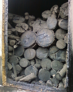 Производство и продажа древесного угля грн.250