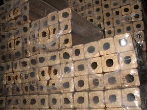 Продам брикеты высшего качества грн.110