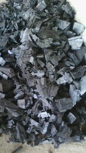 Продам древесный уголь: бук  грн.6