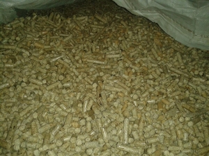 Куплю пеллеты светлые 8мм грн.100