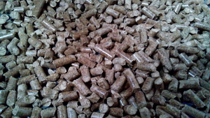 Древесные гранулы из сосны грн.100