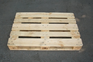 Компания приобретает деревянные б/у поддоны, европоддоны грн.0
