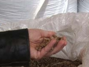 Продам пеллети з пшеничної соломи 8мм. грн.1200