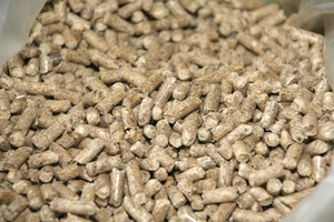 Предлагаем Древесные пеллеты 6/8mm грн.1