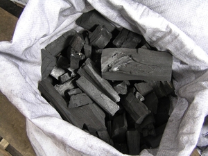 Продаем уголь древесный, пиролиз, 30 т в месяц грн.0