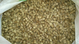 Продам древесные пелеты грн.1700