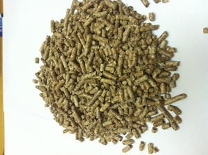 Продам древесные пеллеты от производителя грн.2000