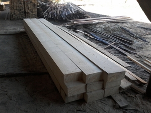 Купляємо брус 15см х 30см грн.0