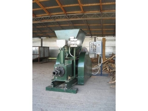 Продам пресс ударный для брикетирования грн.0