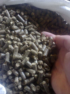 Продаю пеллеты из соломы в Биг Бегах и навалом грн.1250