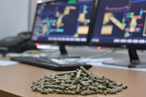 Продам пеллеты из соломы грн.95