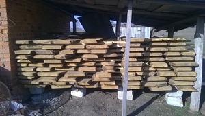 Продам доску необрезного дуба грн.5000