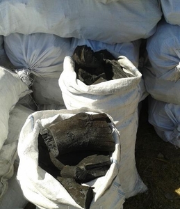 Уголь древесный марки А из твердых пород дерева грн.5700