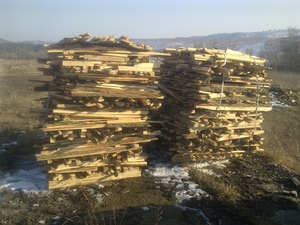 Продам дубові дрова грн.350