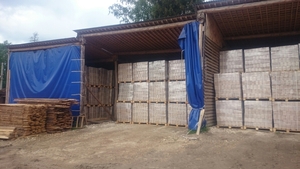 Продам брикеты типа RUF (производитель) грн.0