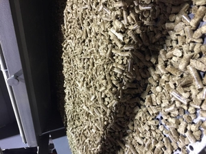 Продам пеллету древесную грн.1800