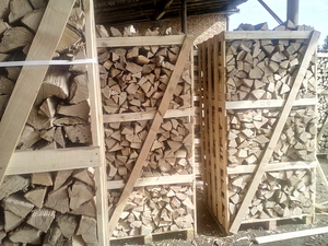 Продам дрова твердих (граб, дуб, ясен, клен) грн.0