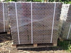 Продам брикеты Пини Кей (дуб) грн.90