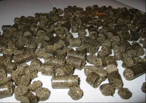 Продам пеллеты из лузги подсолнечника грн.3200