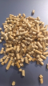 Продам пеллету древесную 6-8 мм грн.1900