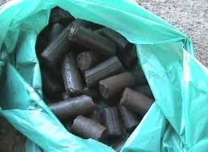 Продам топливные брикеты грн.2000