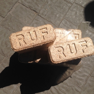 Продам брикет RUF грн.80