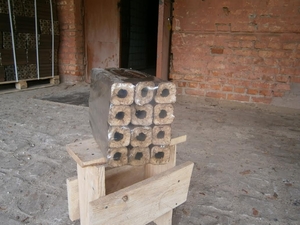 Топливные брикеты по 10 кг. грн.2300