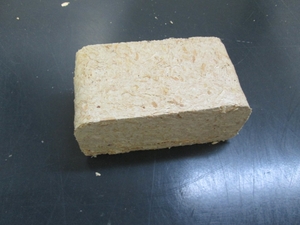 Топливные древесные брикеты грн.4200