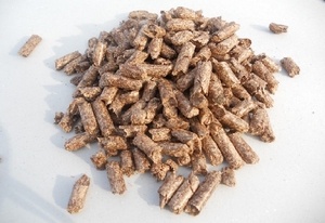 Производим и продаем древесную пеллету из сосны грн.2000