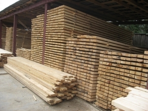 Брус, доска обрезная грн.1800