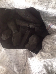 Древесный уголь фасованый в упаковке грн.210