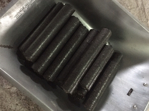 Продам брикеты из лузги подсолнечника грн.15