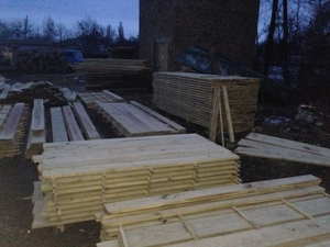 Обрезная дубовая доска грн.500