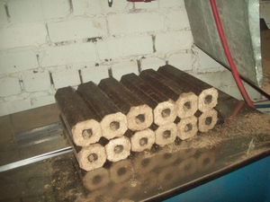 Продаем PINI KAY из хвойных пород грн.0