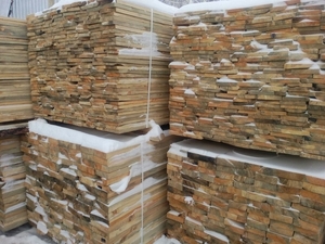 Продам доску обрезную на экспорт грн.100