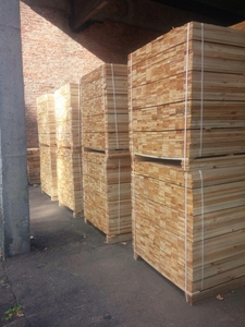 Паллетную заготовку, штакетник 22х100х1300 грн.0