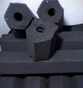 Производство реализует древесный уголь грн.500