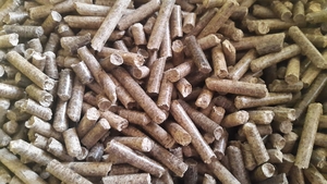 Древесные пеллеты продам грн.1850