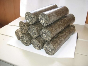 Продаю топливные брикеты из шелухи подсолнечника грн.2000