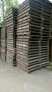 Продам поддоны металлические грн.650