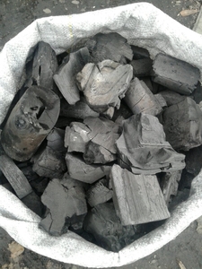 Продам древесный уголь хвойных и твердолиственных пород грн.0