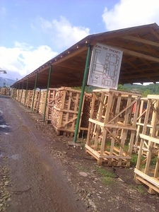 дрова колоті букові складені обрешітки розміром 1х1х2 м грн.40