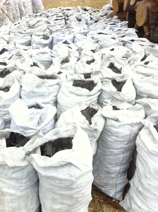 Продам древесный уголь твердых пород грн.0