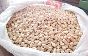 Продажа древесных пеллетов (гранулы) хорошого качества грн.2000