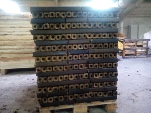 Продам брикет топливный Pini key грн.2500