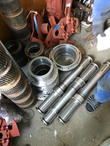 Фиксаторы крышки ролика ОГМ 1.5 (смазка ролика) к гранулятору грн.200