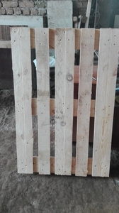 Продам Європіддони 2-го сорту, нові грн.0